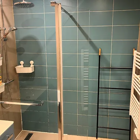1-2 Places Liberation Apartment Nice